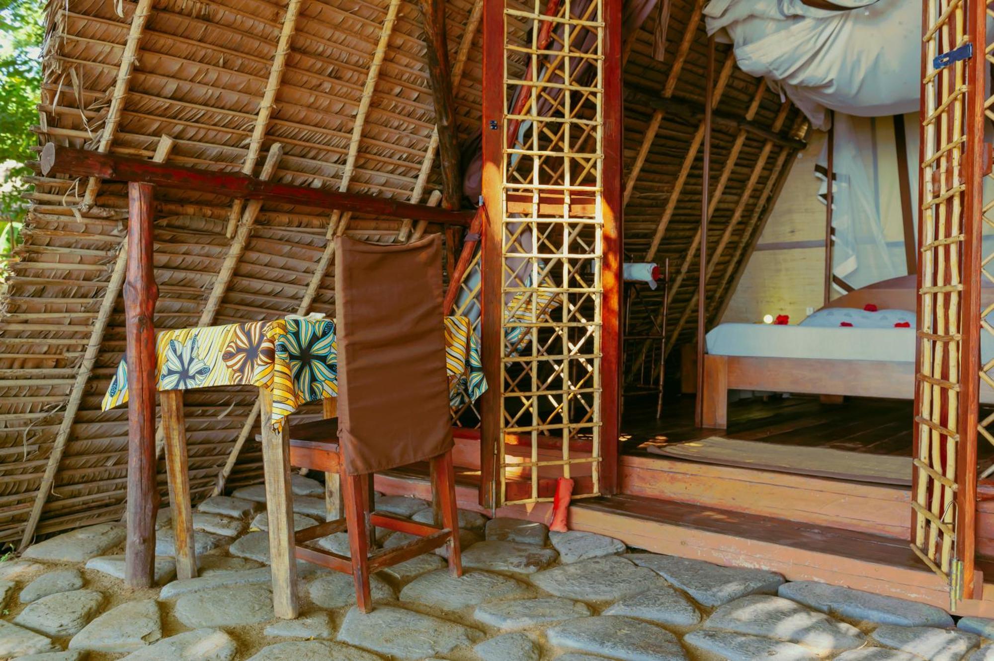 Hotel Coin Sauvage à Ambatozavavy Extérieur photo