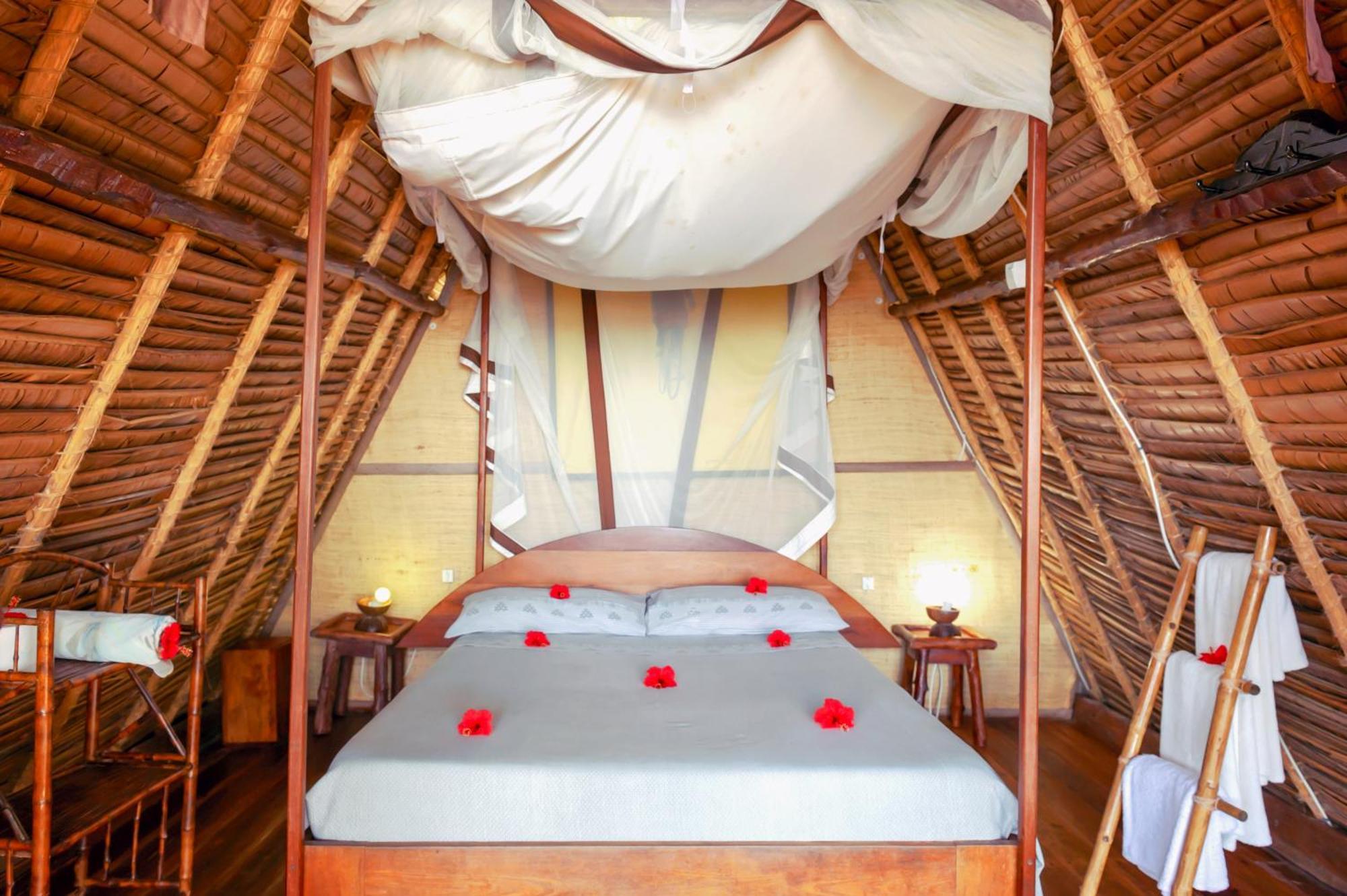 Hotel Coin Sauvage à Ambatozavavy Extérieur photo