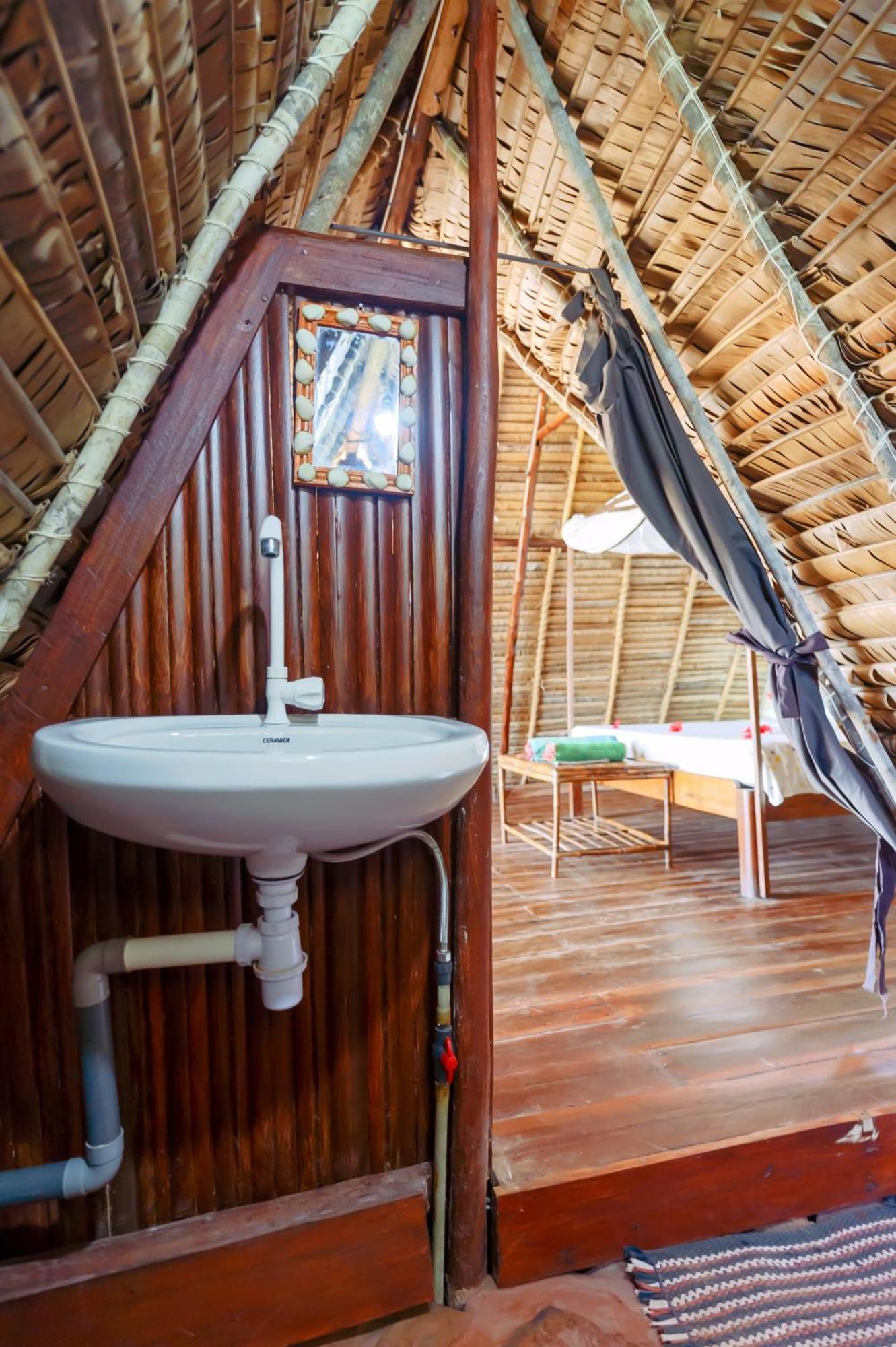 Hotel Coin Sauvage à Ambatozavavy Extérieur photo