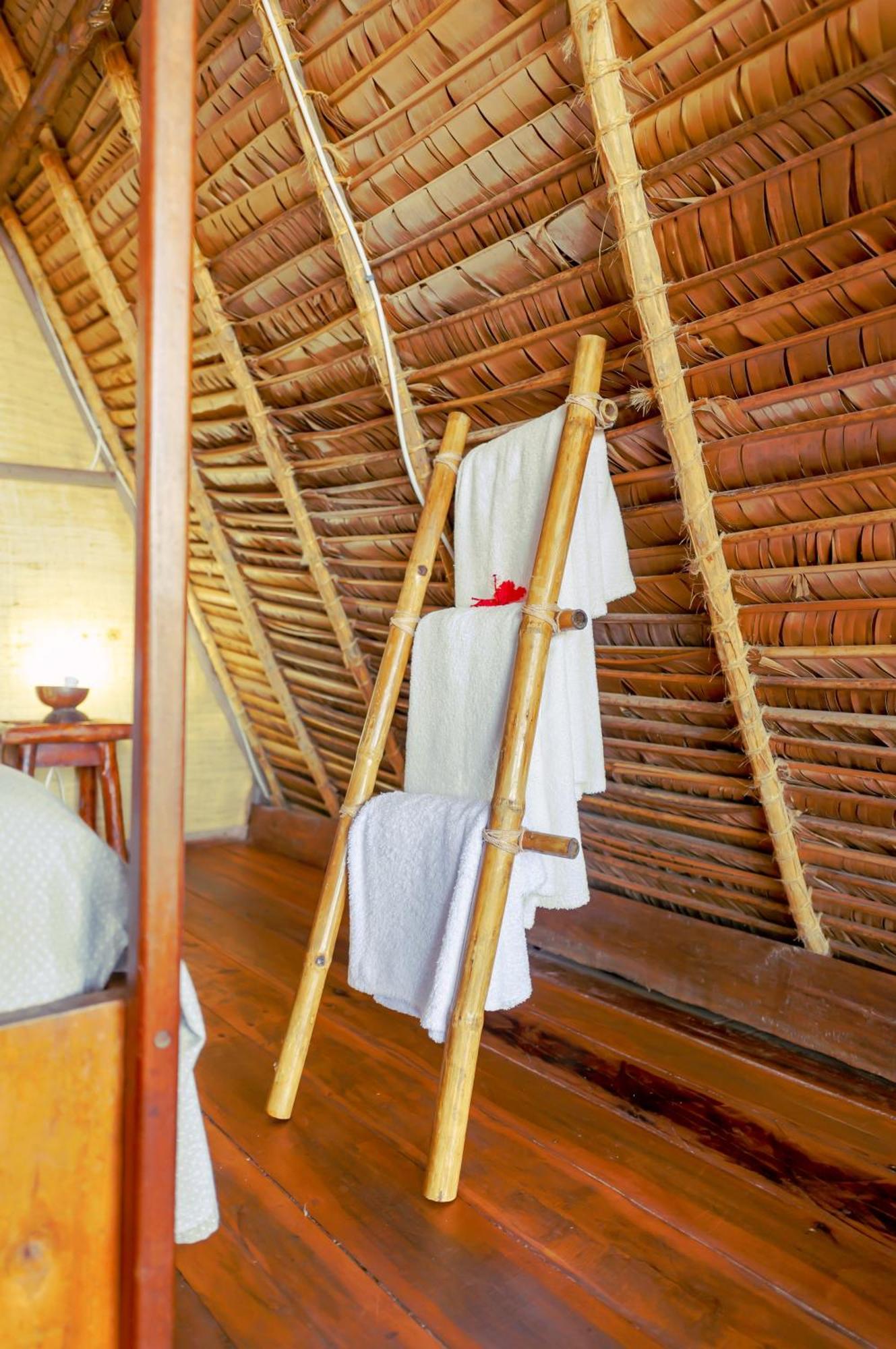 Hotel Coin Sauvage à Ambatozavavy Extérieur photo